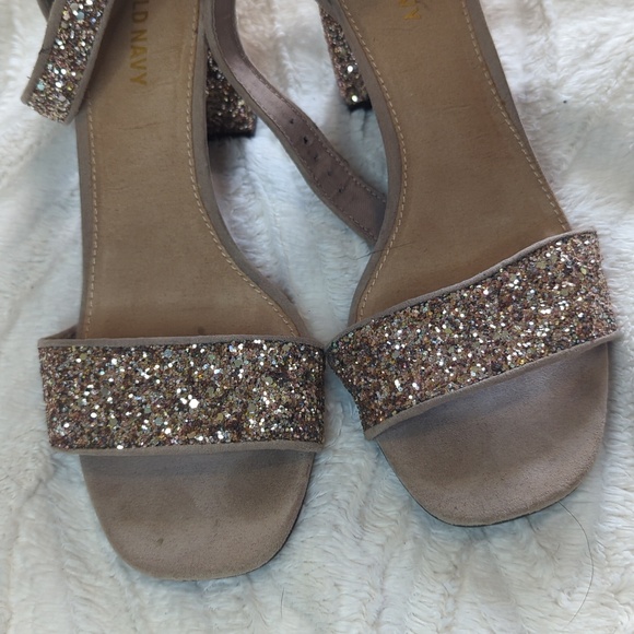 Old Navy Chunky Glitter Block Heels - Picture 3 of 9